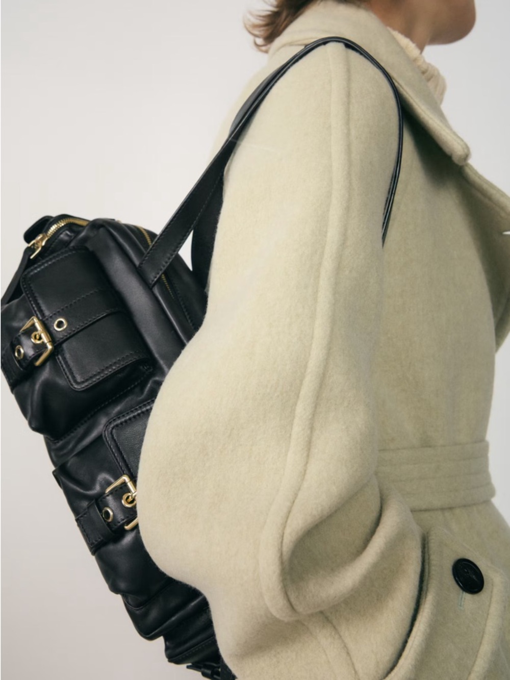 Classic Black Leather Messenger Bag with Double Front Pockets